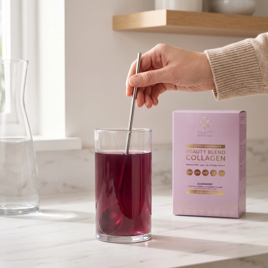 Wymieszaj i wypij głęboki, purpurowo-fioletowy napój o smaku czarnego bzu